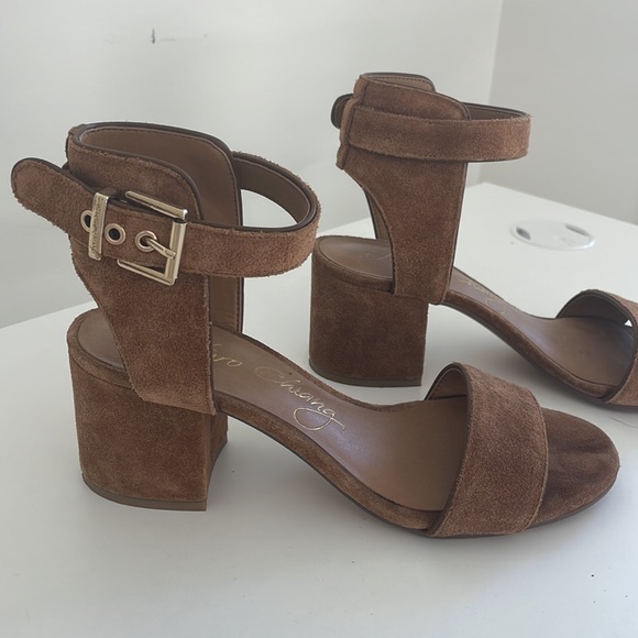 Arturo Chiang Brown Suede Block Heel - Picture 2 of 4